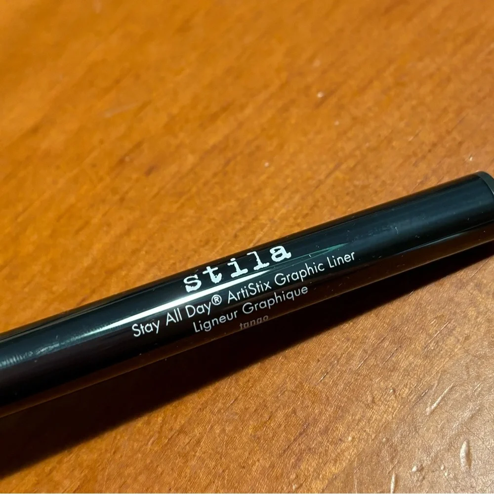 Stila Stay All Day ArtStix Graphic Liner Tango